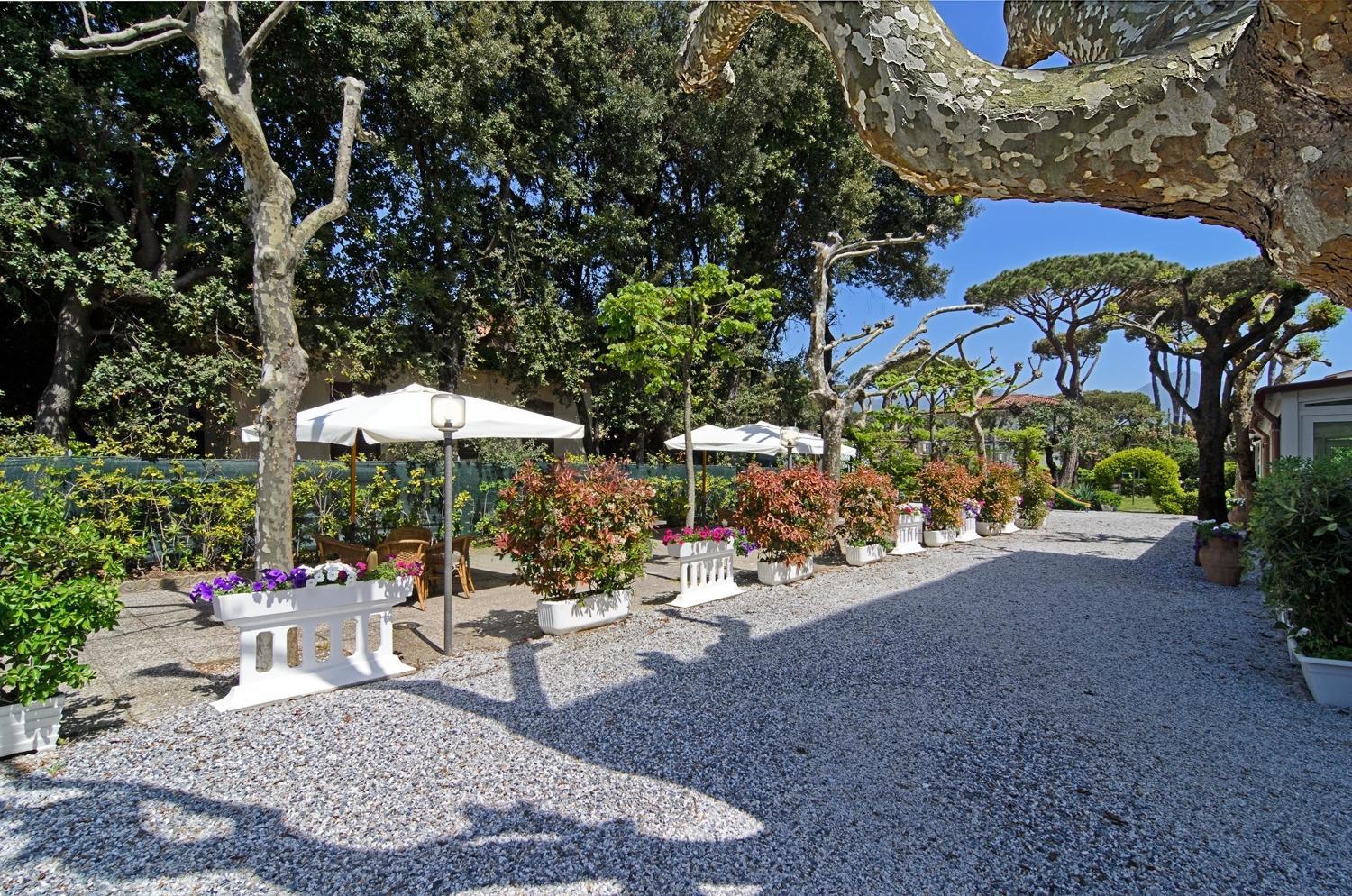 Hotel Nettuno Marina di Pietrasanta Exterior foto