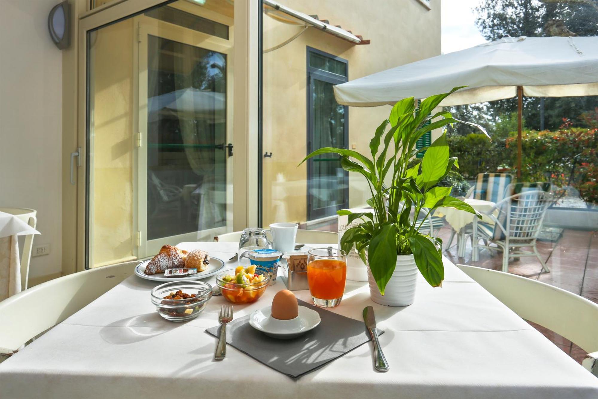 Hotel Nettuno Marina di Pietrasanta Exterior foto