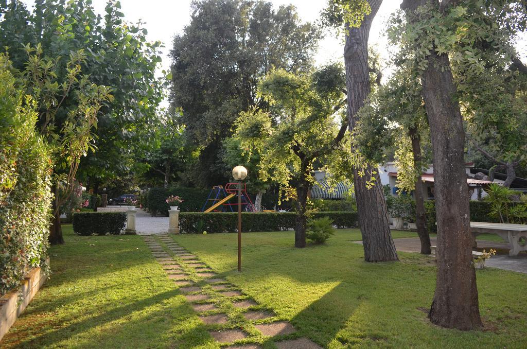 Hotel Nettuno Marina di Pietrasanta Exterior foto