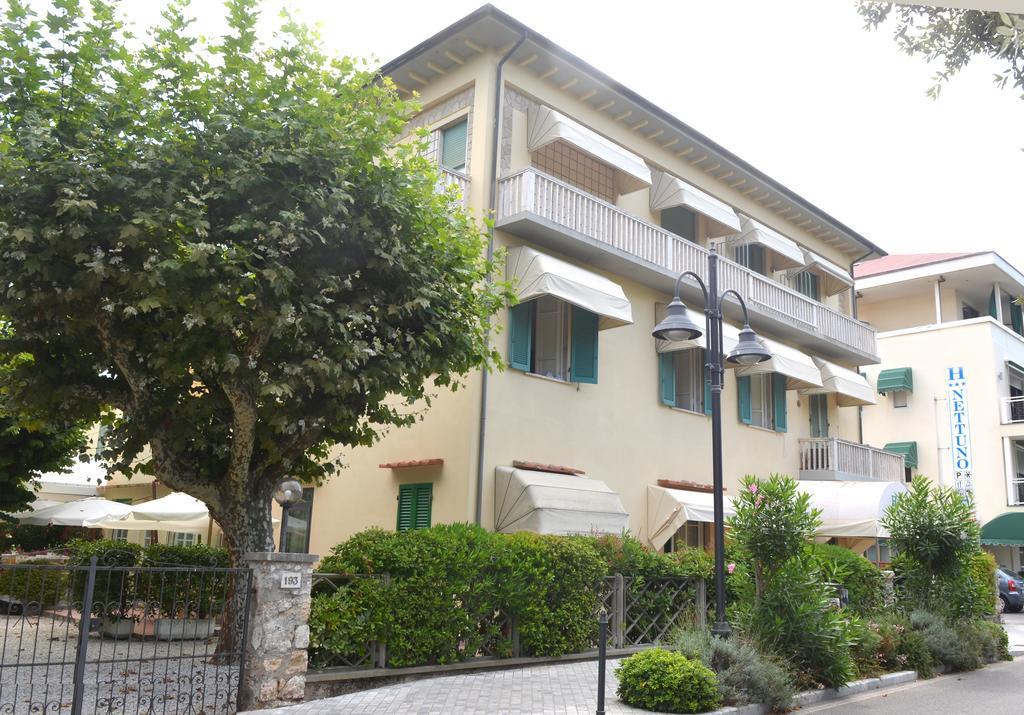 Hotel Nettuno Marina di Pietrasanta Exterior foto