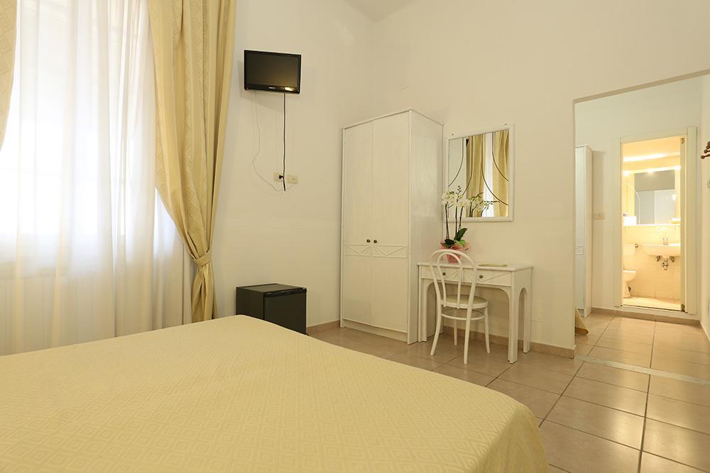 Hotel Nettuno Marina di Pietrasanta Exterior foto